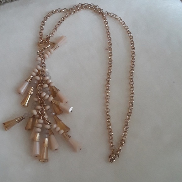 beautiful beaded necklace - Picture 2 of 5